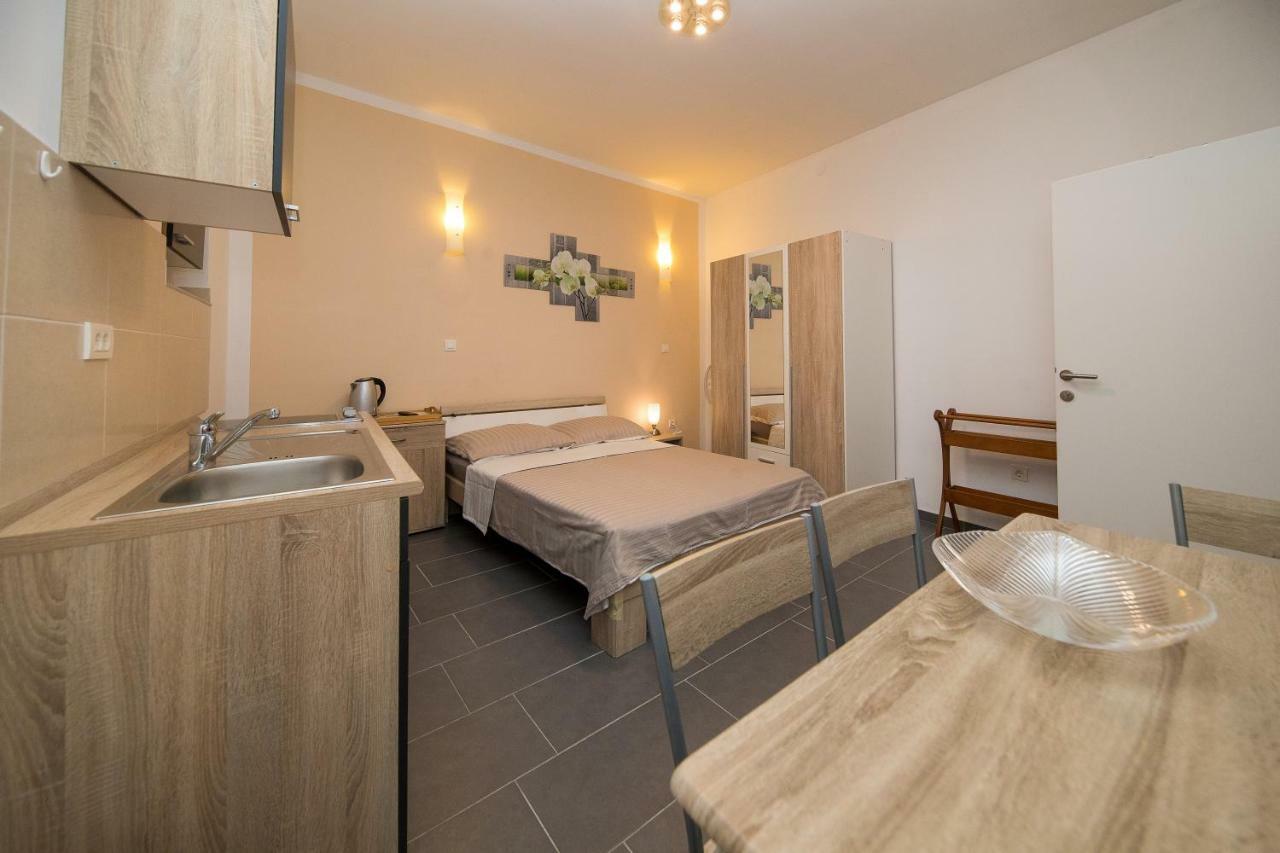 Apartment Zorica Цриквениця Екстер'єр фото